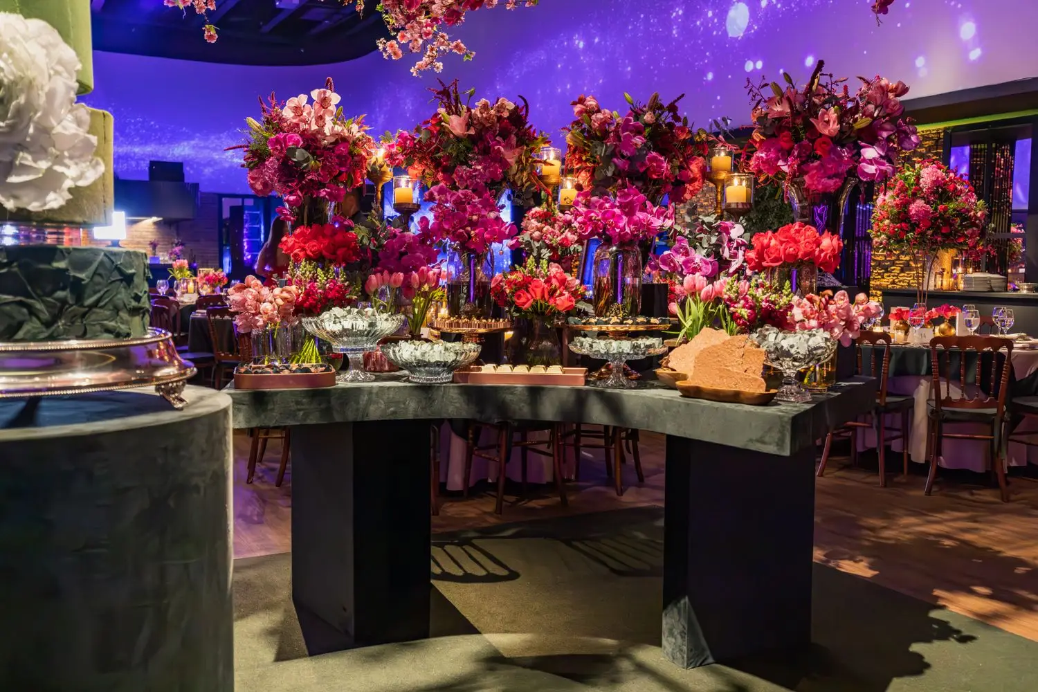 Elegant banquet floral decor